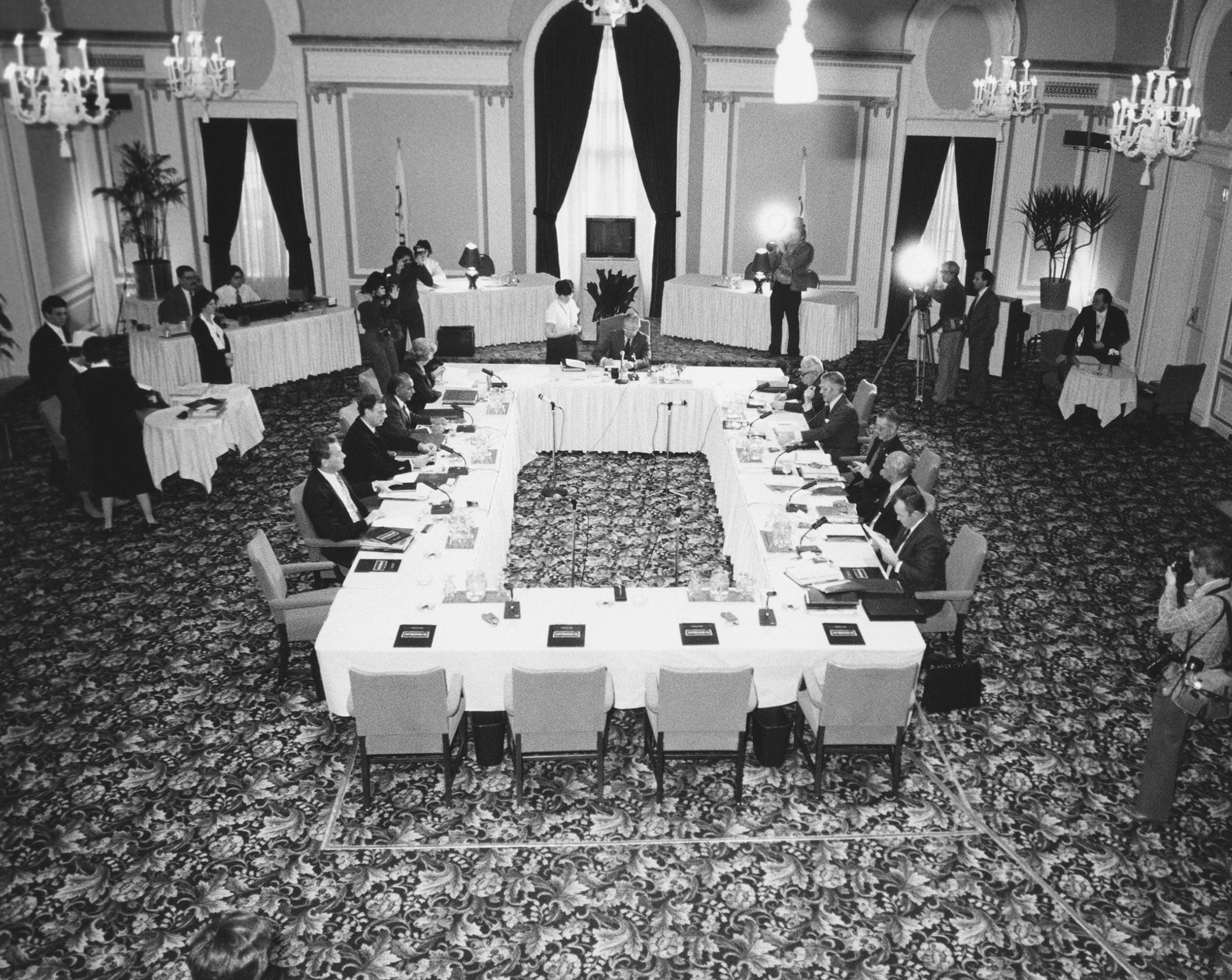 Meeting of the IOC Executive Board in Calgary, 1985