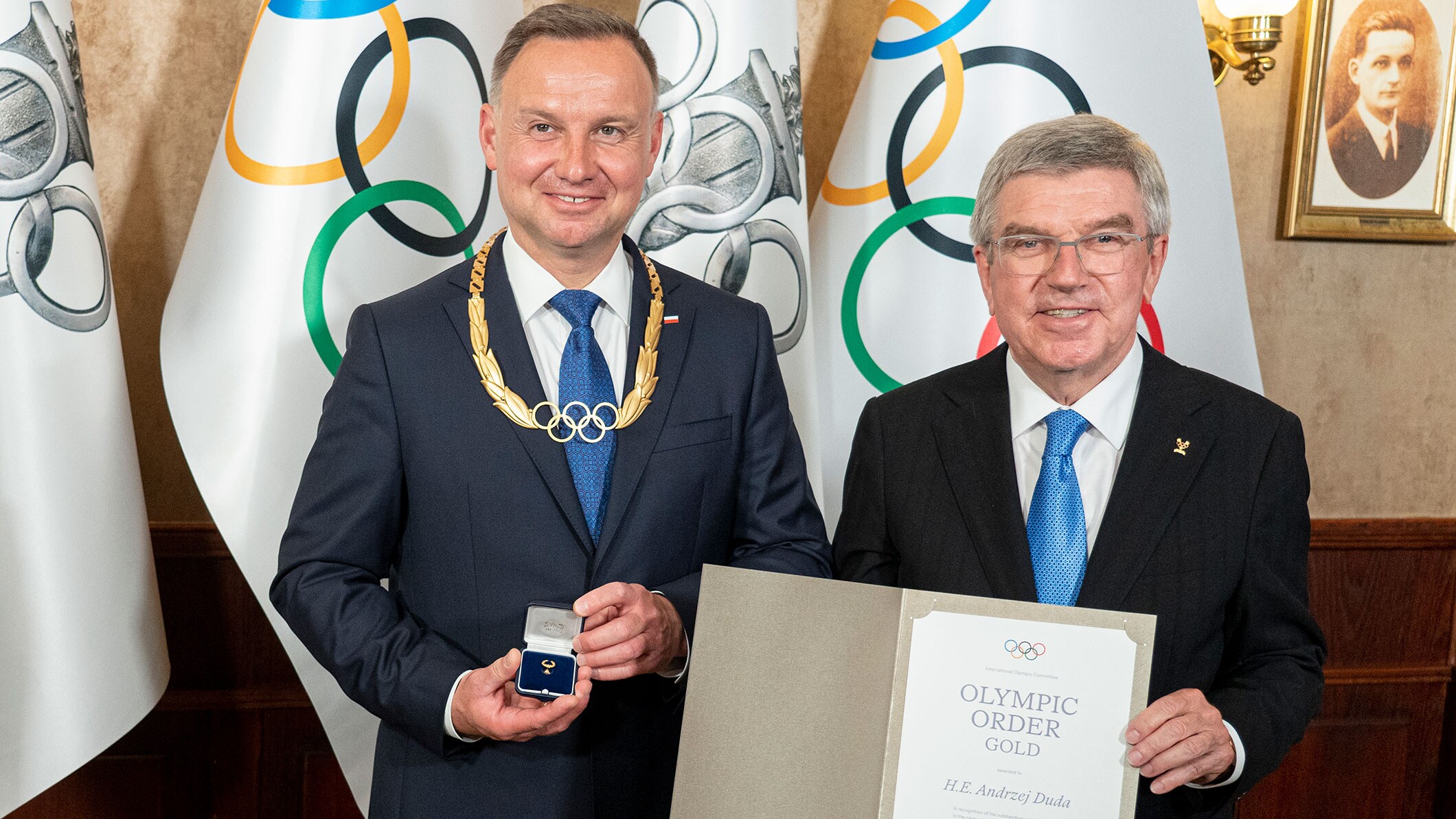 President Bach awards Polish President Andrzej Duda with Olympic Order in Gold