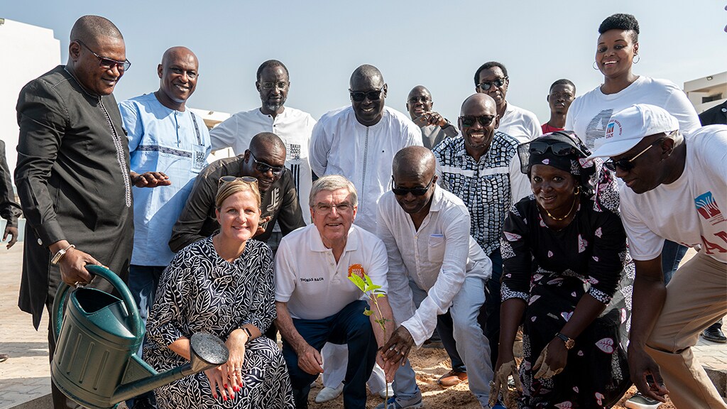 IOC President Thomas Bach plants a symbolic tree in Dakar to celebrate the start of the Olympic Forrest Project with 600 000 trees to be planted.