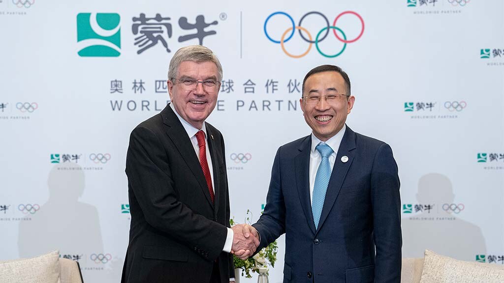 IOC President Thomas Bach meets with Mengniu in Beijing with CEO, Jeffery Lu