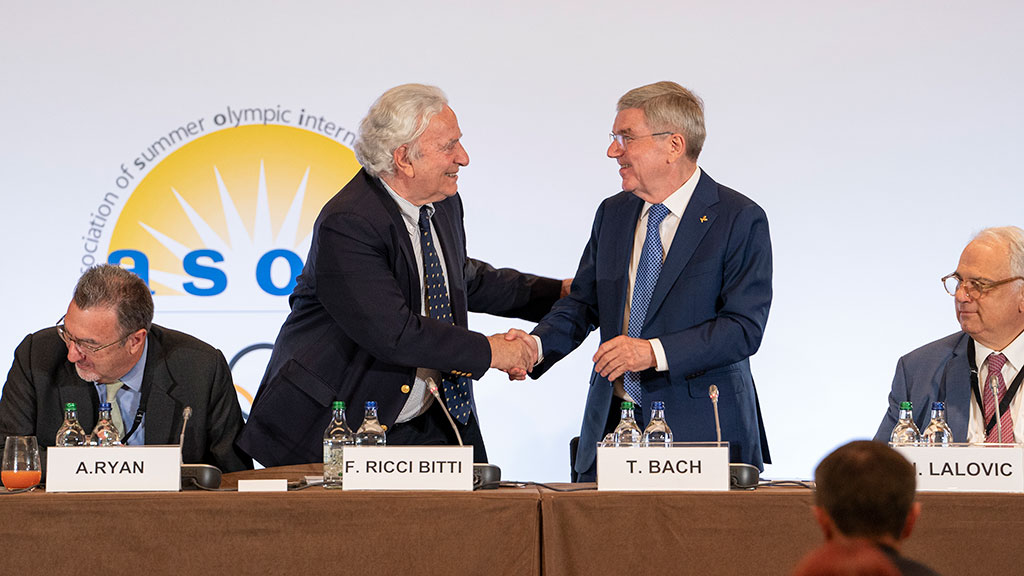 The IOC President congratulates the Association of International Summer Olympic Sports Federations on its 40th anniversary