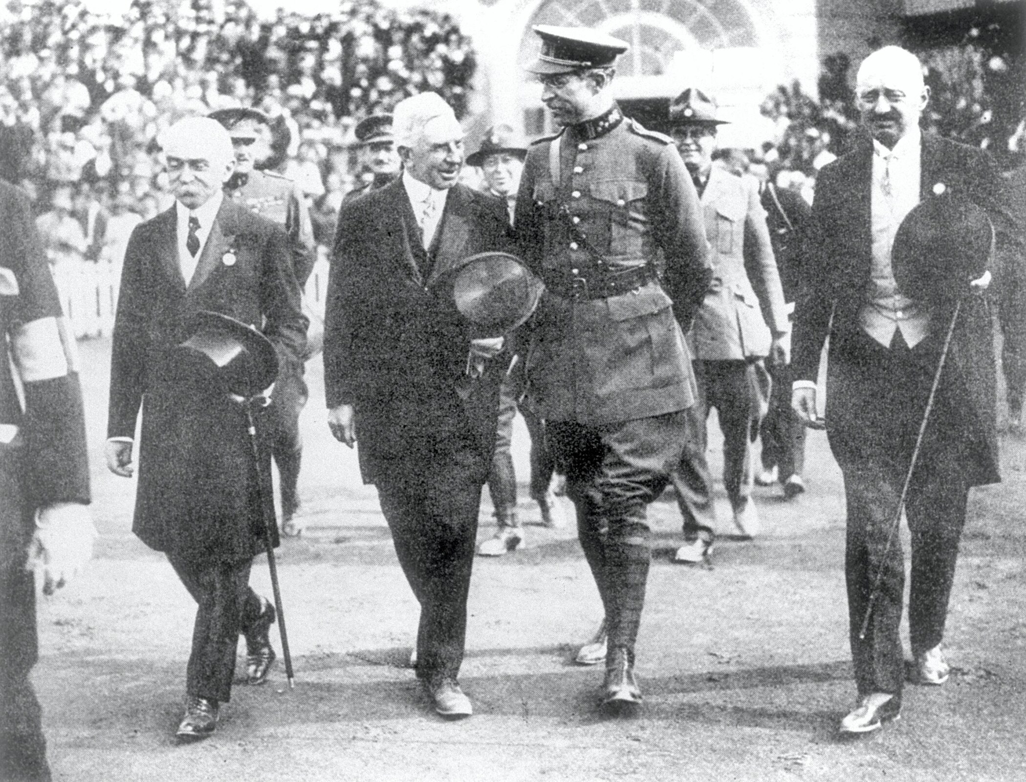 Antwerp 1920 OG, Opening Ceremony - Pierre de COUBERTIN, IOC President, Alfred Verdyck, Albert I, king of Belgium and Henri de BAILLET-LATOUR, IOC Member (BEL) enter the Olympic Stadium.