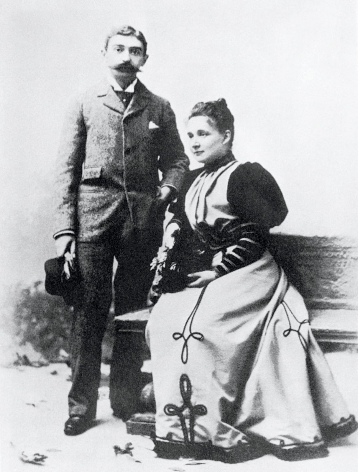  Baron Pierre de COUBERTIN and Marie ROTHAN on their wedding day.